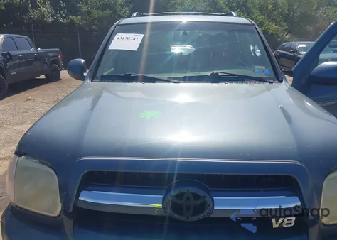 2005 Toyota Sequoia Sr5 V8 z USA, uszkodzony, nr VIN 5TDBT44A65S247053